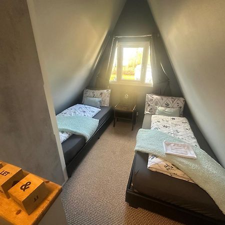Widgeon Bespoke Cabin Is Lakeside With Private Fishing Peg, Hot Tub Situated At Tattershall Lakes Country Park Exteriér fotografie